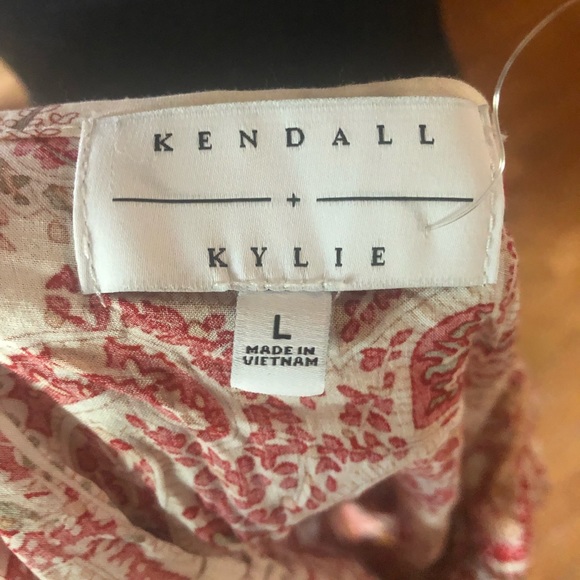 Kendall & Kylie top - Picture 3 of 4